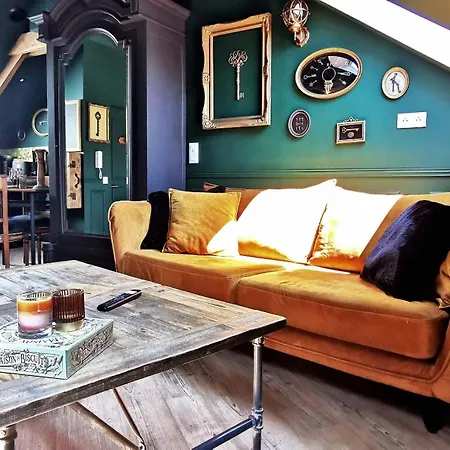 Les Cles Des Remparts - Prive A Theme Equipe - Atypique - Centre - Gare - Haras - Parking Public Gratuit - Entree Autonome - Wifi - Netflix - Tv Xxl - Lit 160x200 *