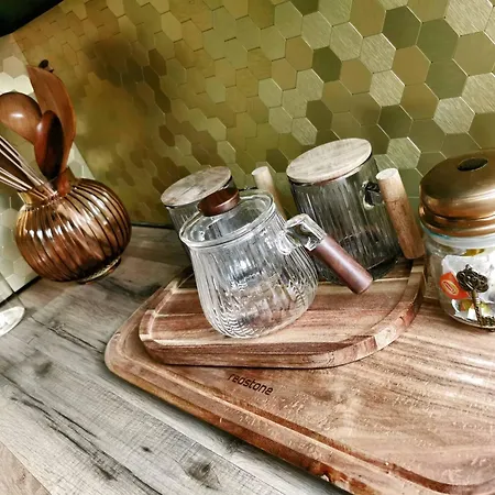 Les Cles Des Remparts - Prive A Theme Equipe - Atypique - Centre - Gare - Haras - Parking Public Gratuit - Entree Autonome - Wifi - Netflix - Tv Xxl - Lit 160x200 Lejlighed *