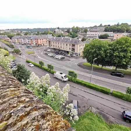 アパート Les Cles Des Remparts - Prive A Theme Equipe - Atypique - Centre - Gare - Haras - Parking Public Gratuit - Entree Autonome - Wifi - Netflix - Tv Xxl - Lit 160x200 サン・ロー