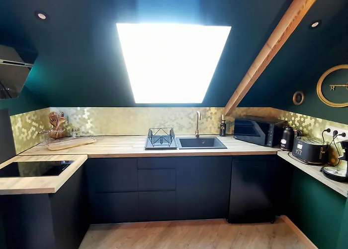 Les Cles Des Remparts - Privé à Thème équipé - Atypique - Centre Saint-lô - Gare - Haras - Parking Public Gratuit - Entrée Autonome - Wifi - Netflix - Tv Xxl - Lit 160x200 Appartamento *