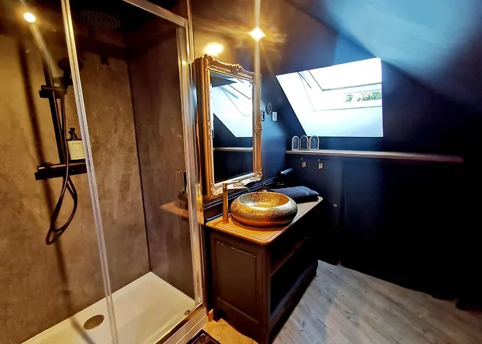 Les Cles Des Remparts - Privé à Thème équipé - Atypique - Centre Saint-lô - Gare - Haras - Parking Public Gratuit - Entrée Autonome - Wifi - Netflix - Tv Xxl - Lit 160x200 Appartamento Saint-Lo