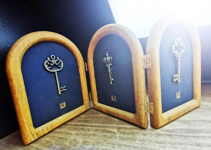 Appartamento Les Cles Des Remparts - Privé à Thème équipé - Atypique - Centre Saint-lô - Gare - Haras - Parking Public Gratuit - Entrée Autonome - Wifi - Netflix - Tv Xxl - Lit 160x200 Saint-Lo