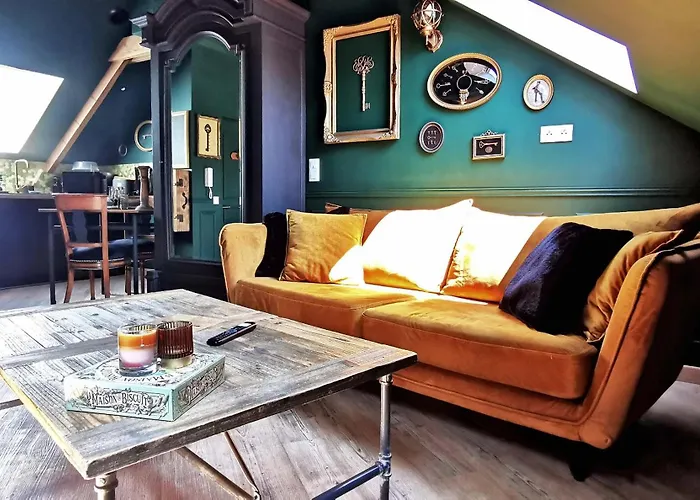 Les Cles Des Remparts - Privé à Thème équipé - Atypique - Centre Saint-lô - Gare - Haras - Parking Public Gratuit - Entrée Autonome - Wifi - Netflix - Tv Xxl - Lit 160x200 *