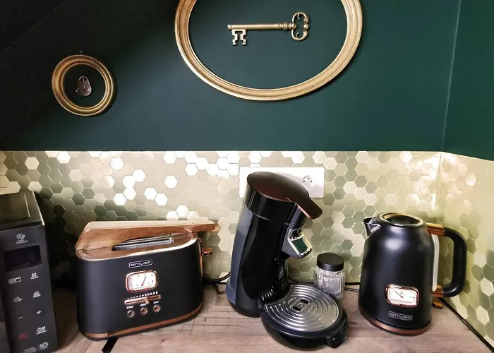 Les Cles Des Remparts - Privé à Thème équipé - Atypique - Centre Saint-lô - Gare - Haras - Parking Public Gratuit - Entrée Autonome - Wifi - Netflix - Tv Xxl - Lit 160x200 Appartamento